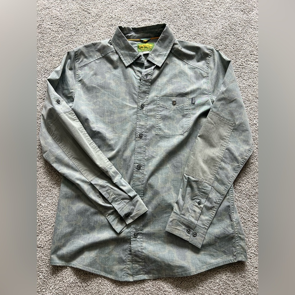 Men’s camo long sleeve button up Marsh Wear shirt